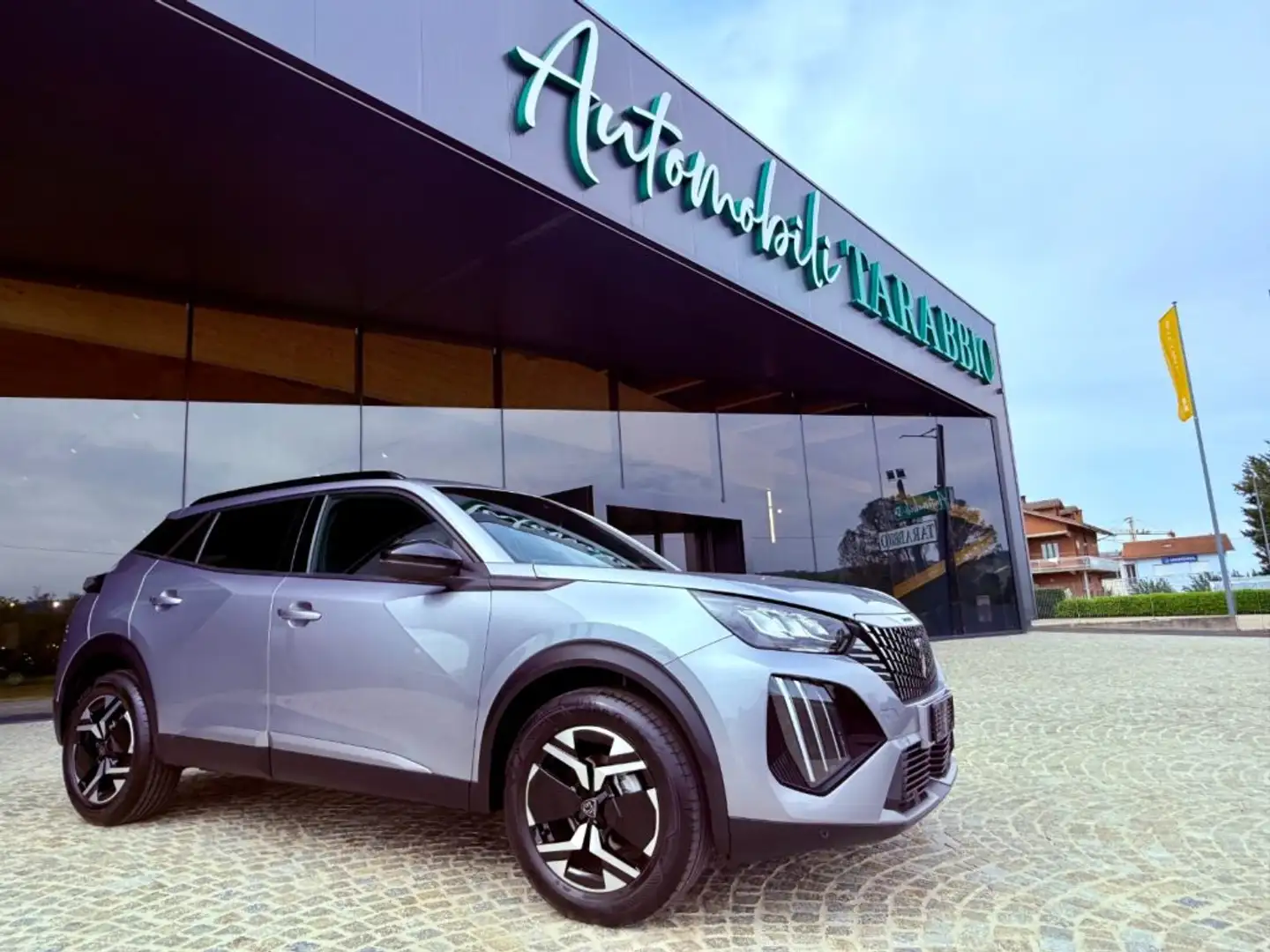 Peugeot 2008 ALLURE - AZIENDALE - KM 9.000 - PROMO FINANZIAMENT Grigio - 1