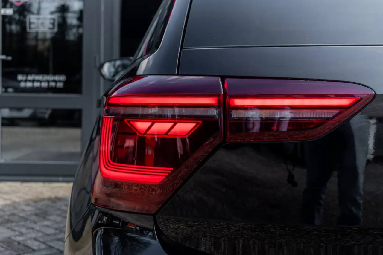 Volkswagen Polo GTI 2.0 TSI | Digital Dash | DSG |Dealer Onderhouden 21