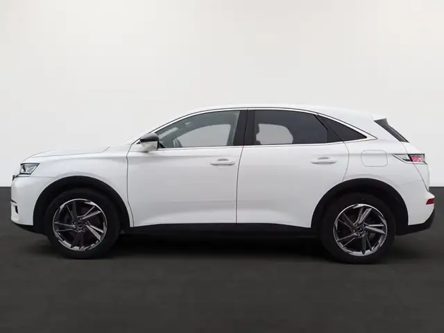DS Automobiles DS 7 Crossback view 5