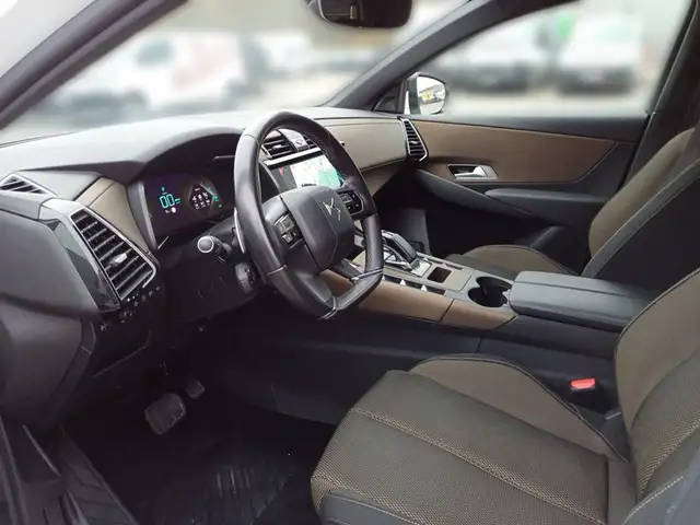 DS Automobiles DS 7 Crossback view 15