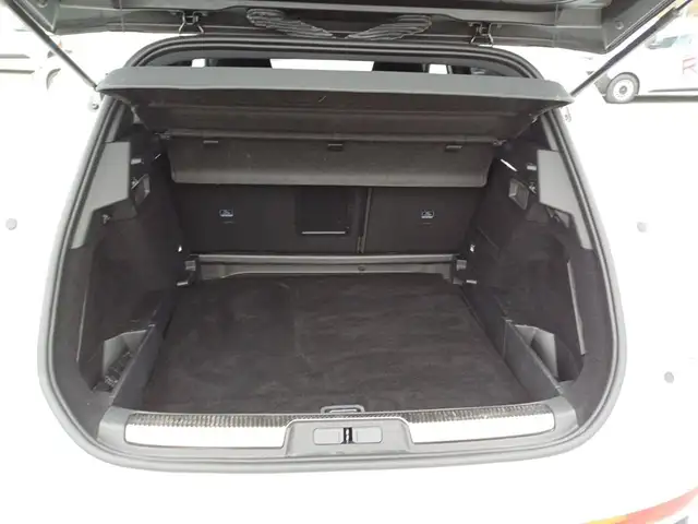DS Automobiles DS 7 Crossback view 9