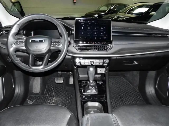Jeep Compass view 6