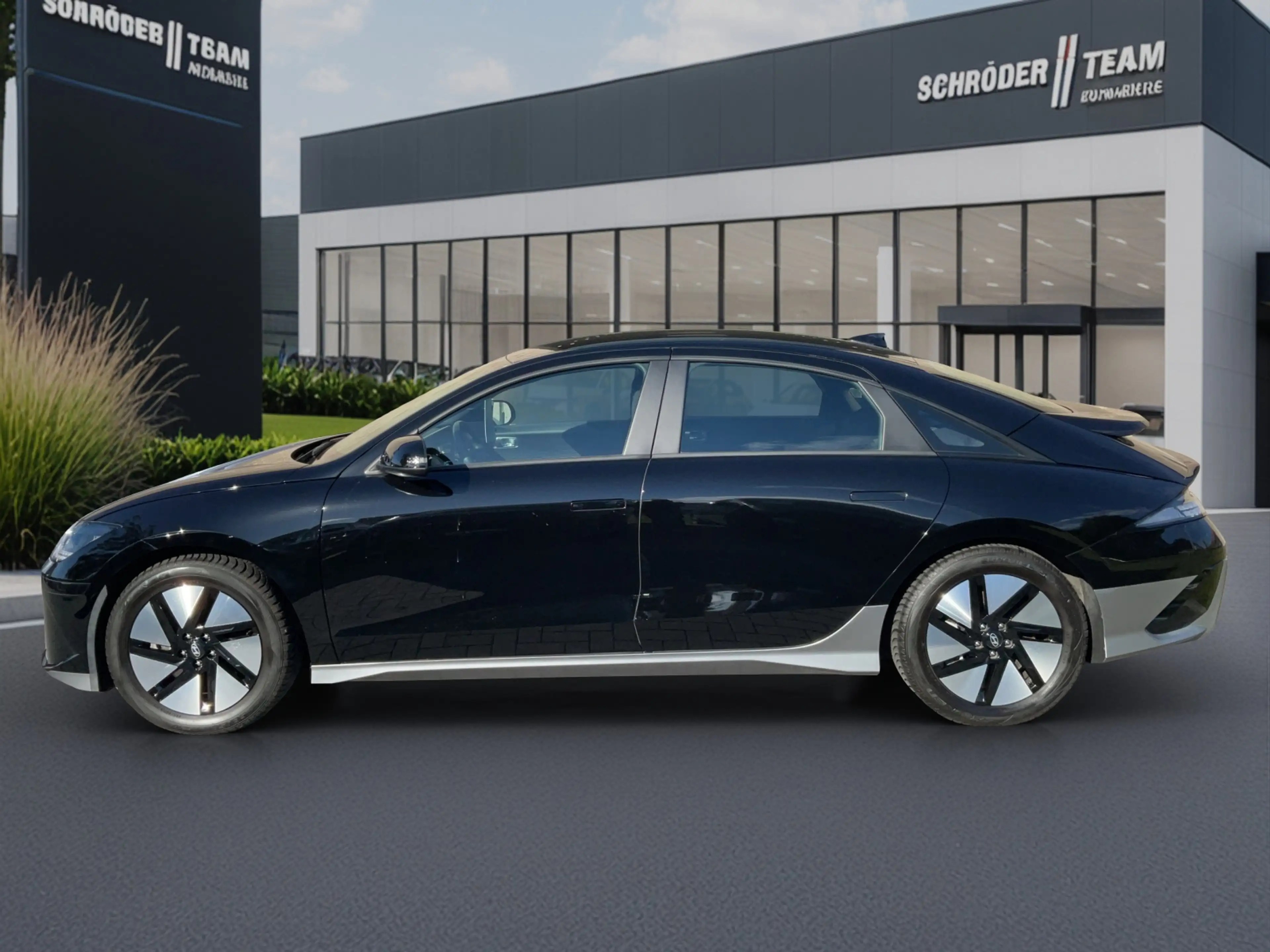 Hyundai IONIQ 6 53kWh Basis Ganzjahresreifen — photo 3