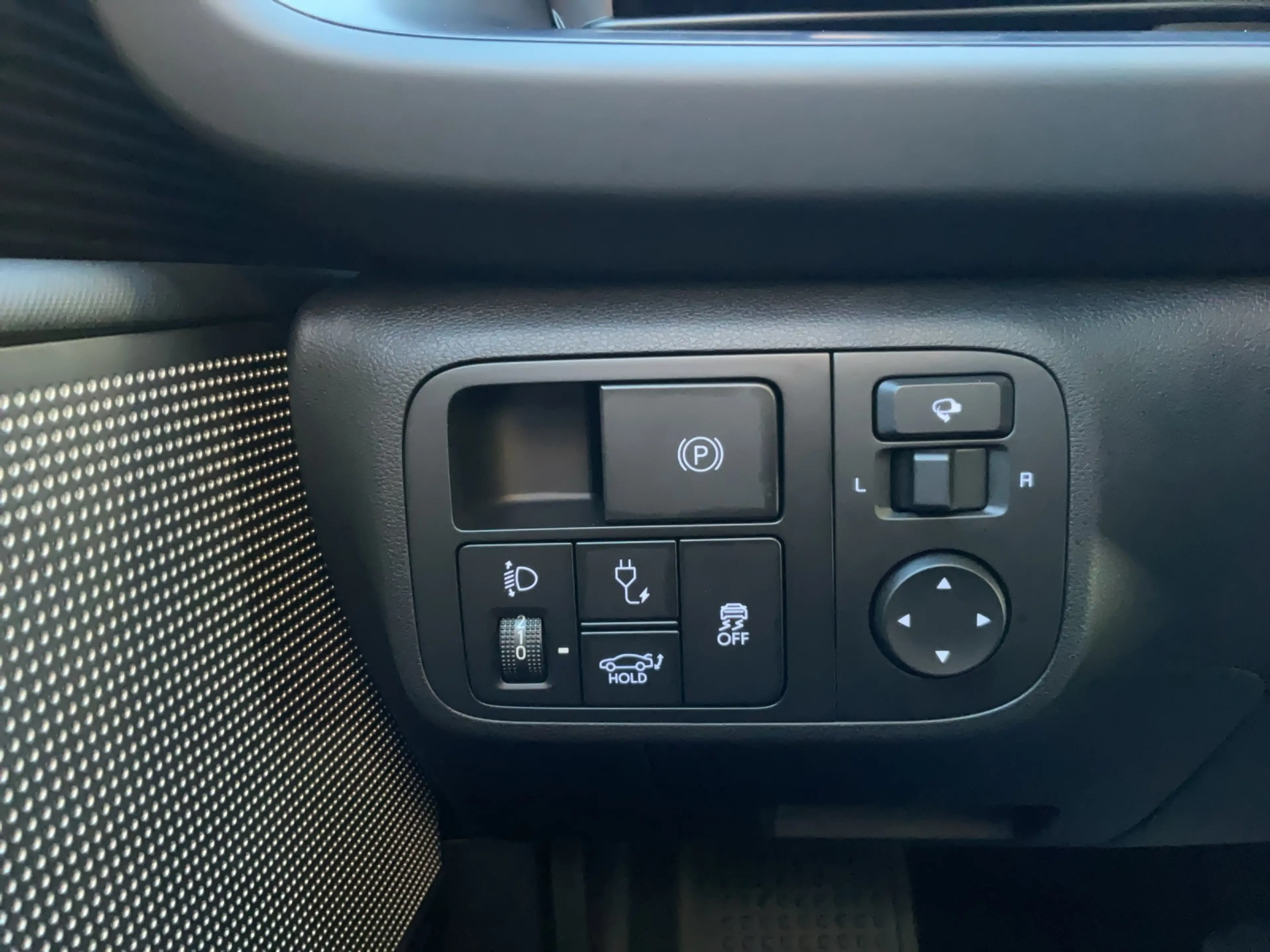 Hyundai IONIQ 6 53kWh Basis Ganzjahresreifen — photo 16