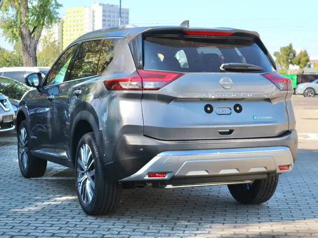 Nissan X-Trail view 7