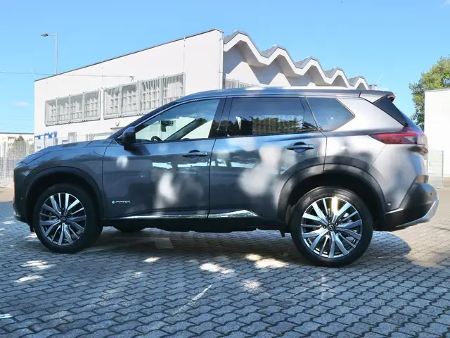 Nissan X-Trail view 10