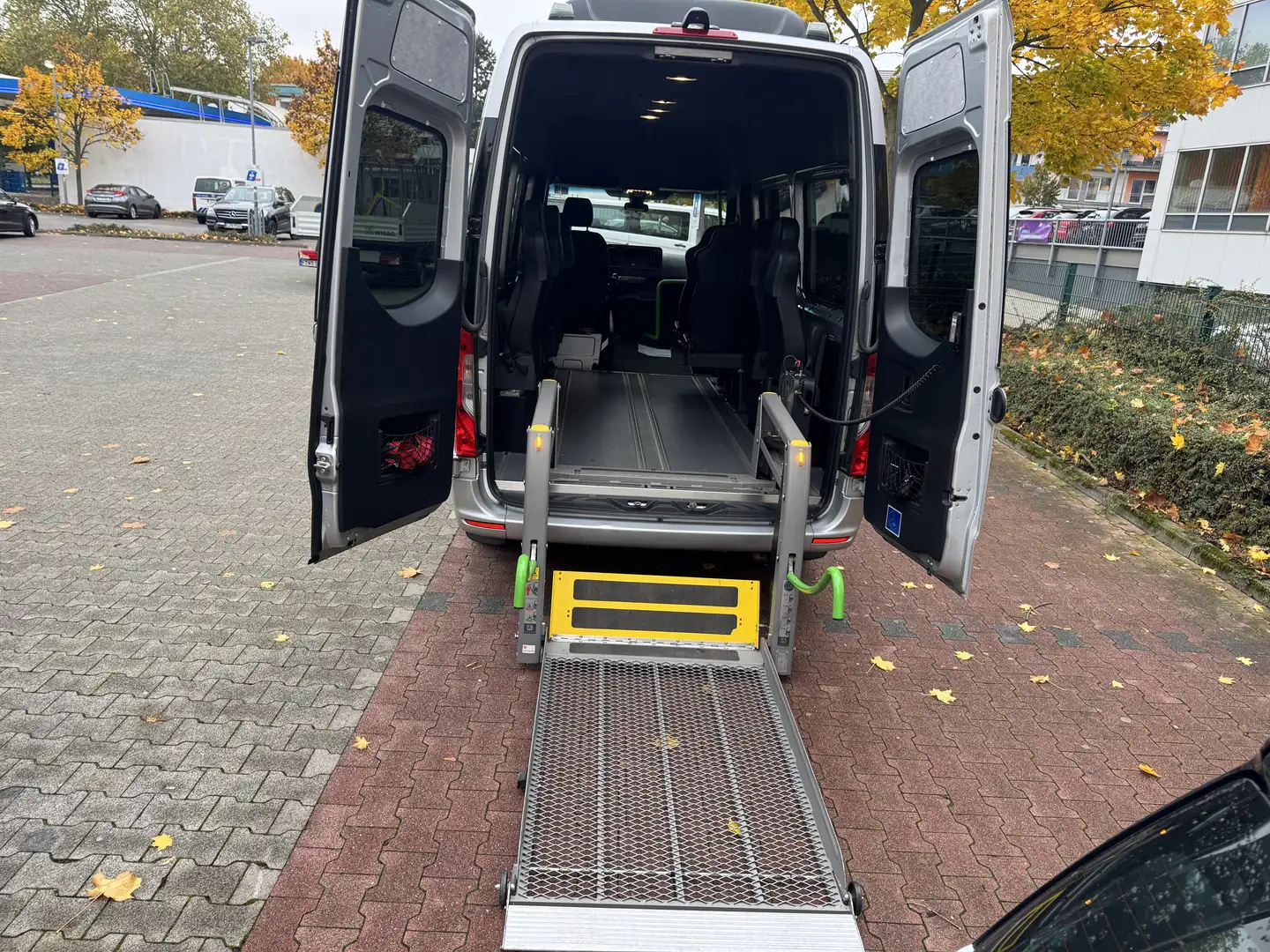 Mercedes-Benz Sprinter 314 cdi/9 Sitze/Rampe/2x Klima Argent - 2