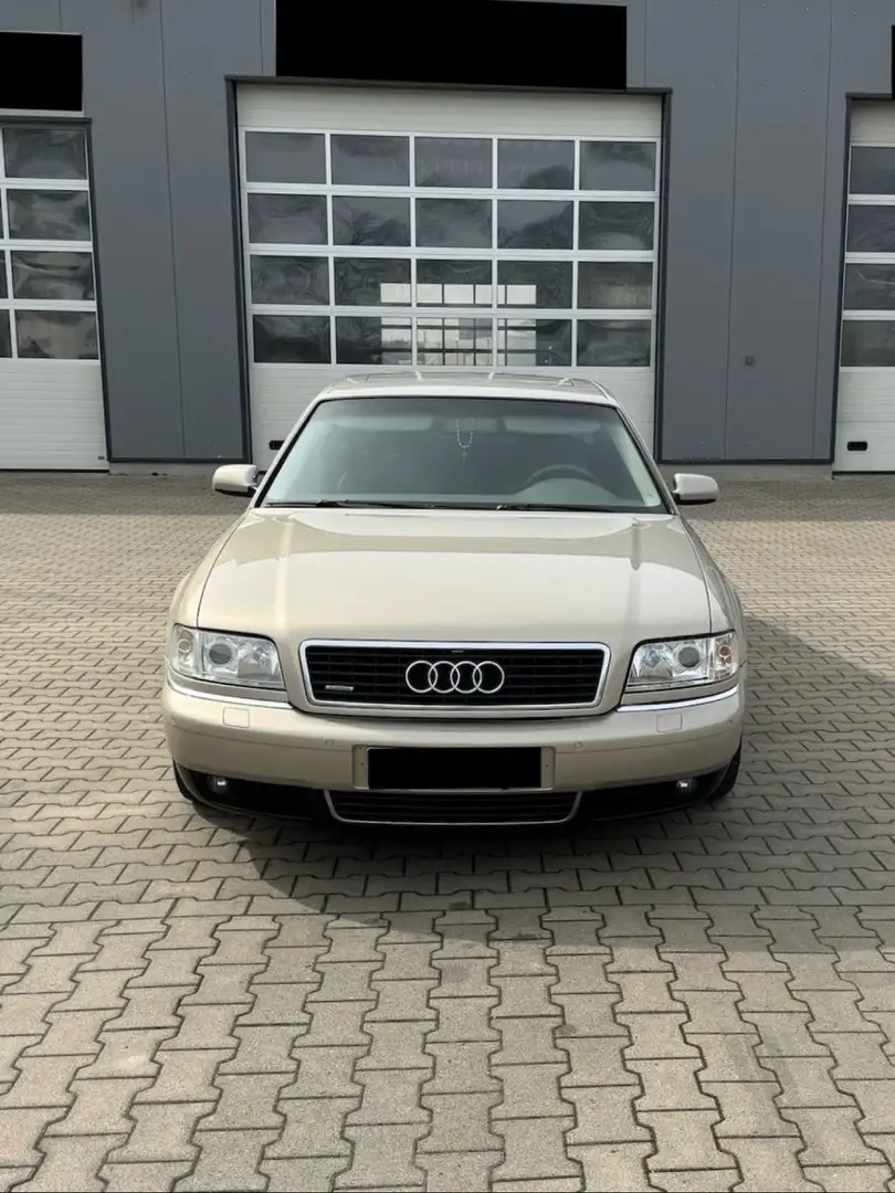 Audi A8 3.7 quattro Brons - 2