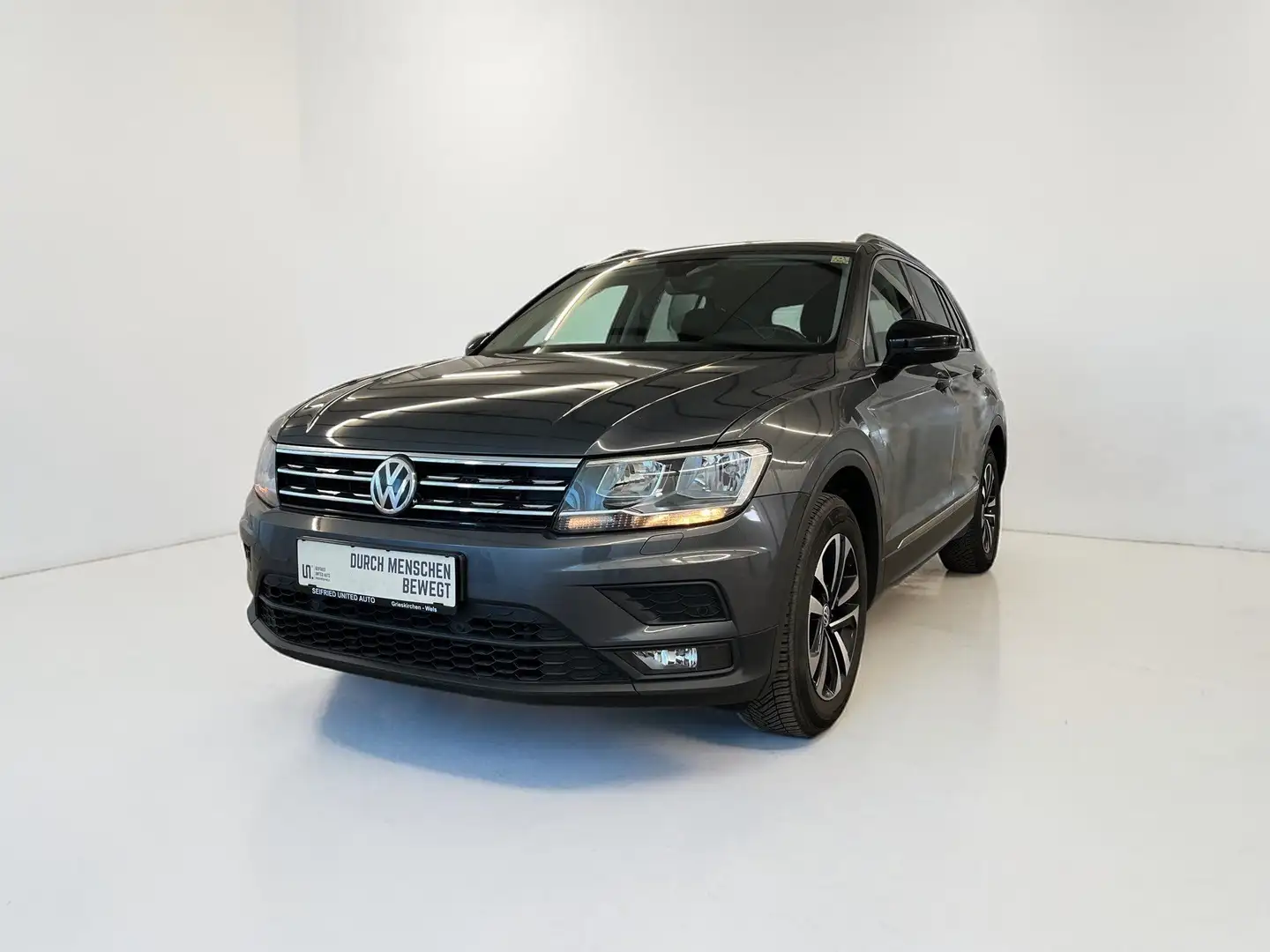 Volkswagen Tiguan Comfortline IQ.Drive *Navi*ACC*Sitzhzg* Grau - 2