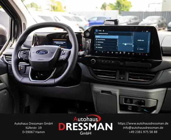 Ford Tourneo Custom view 14