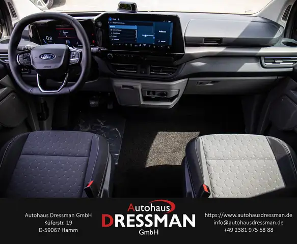 Ford Tourneo Custom view 13