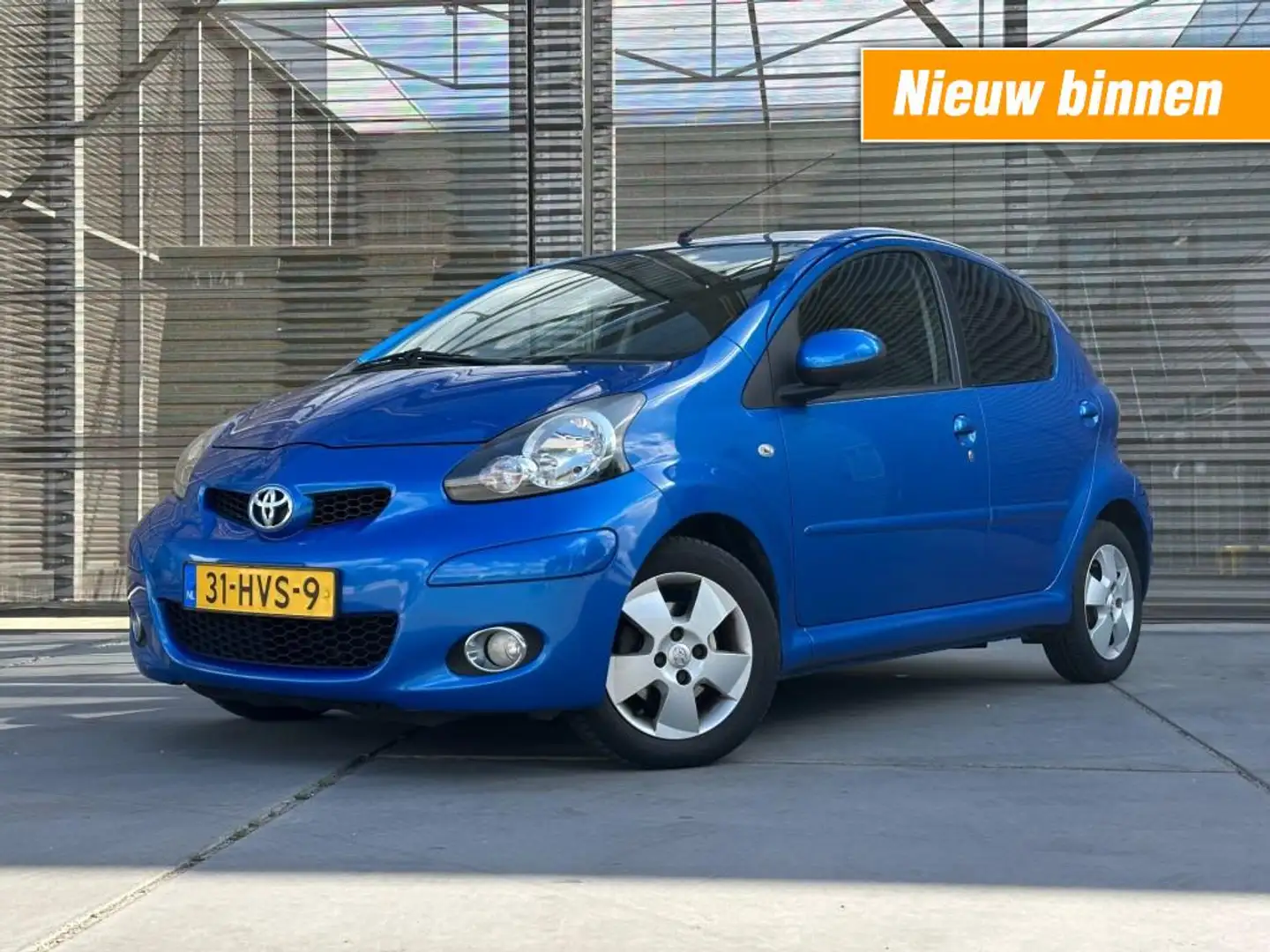 Toyota Aygo 1.0-12V DYNAMIC BLUE AIRCO/LM VELGEN APK 29-4-2026 Azul - 1