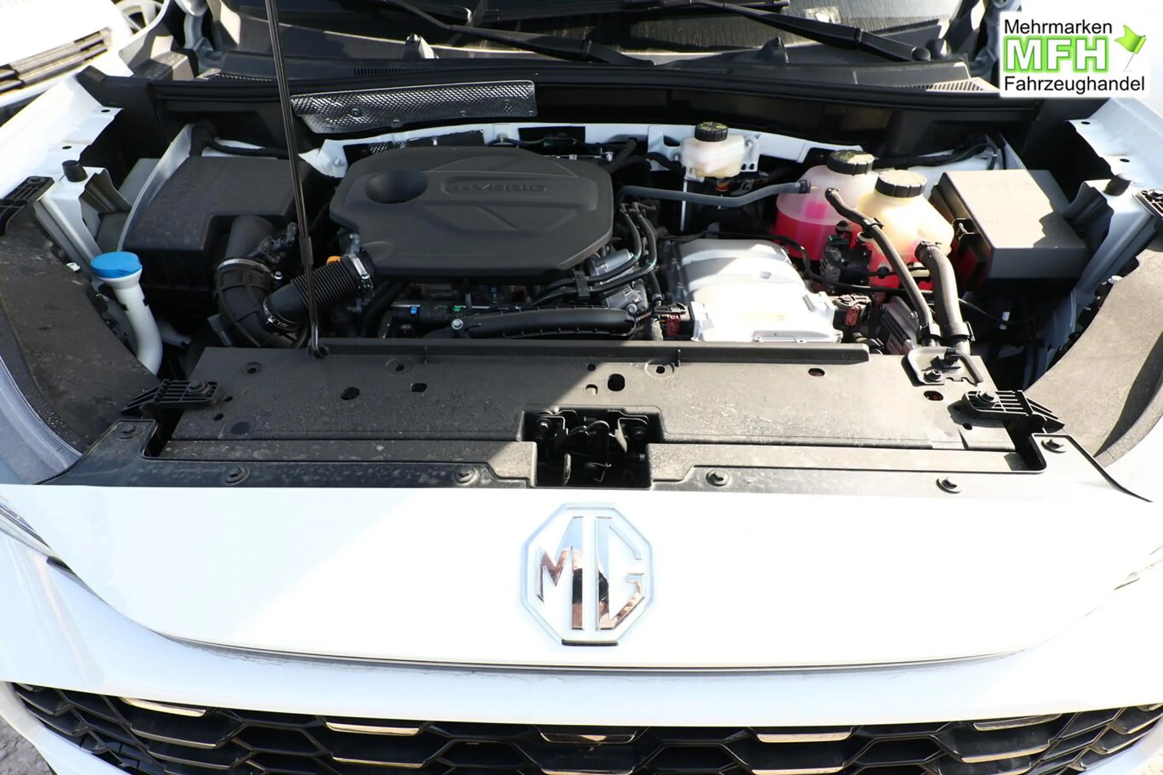 MG ZS Hybrid+ Standard ACC Kam Nav TotW PDC AppCo 75 ... — photo 11