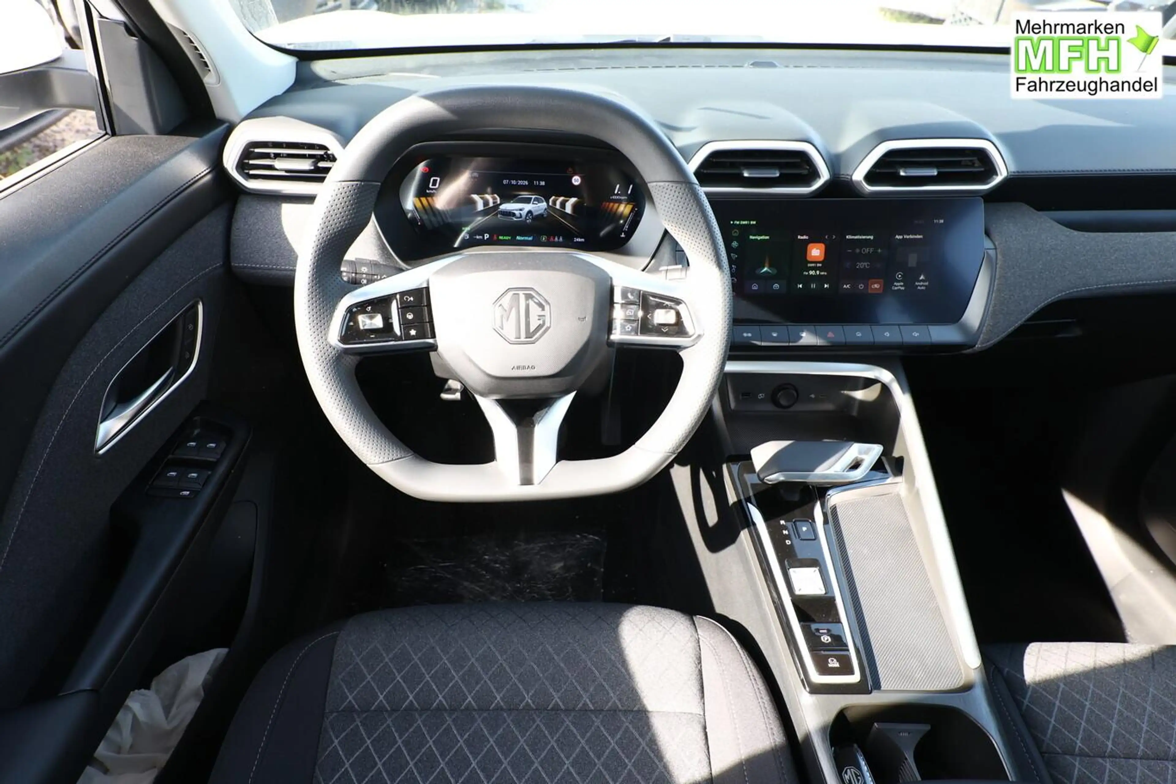 MG ZS Hybrid+ Standard ACC Kam Nav TotW PDC AppCo 75 ... — photo 6