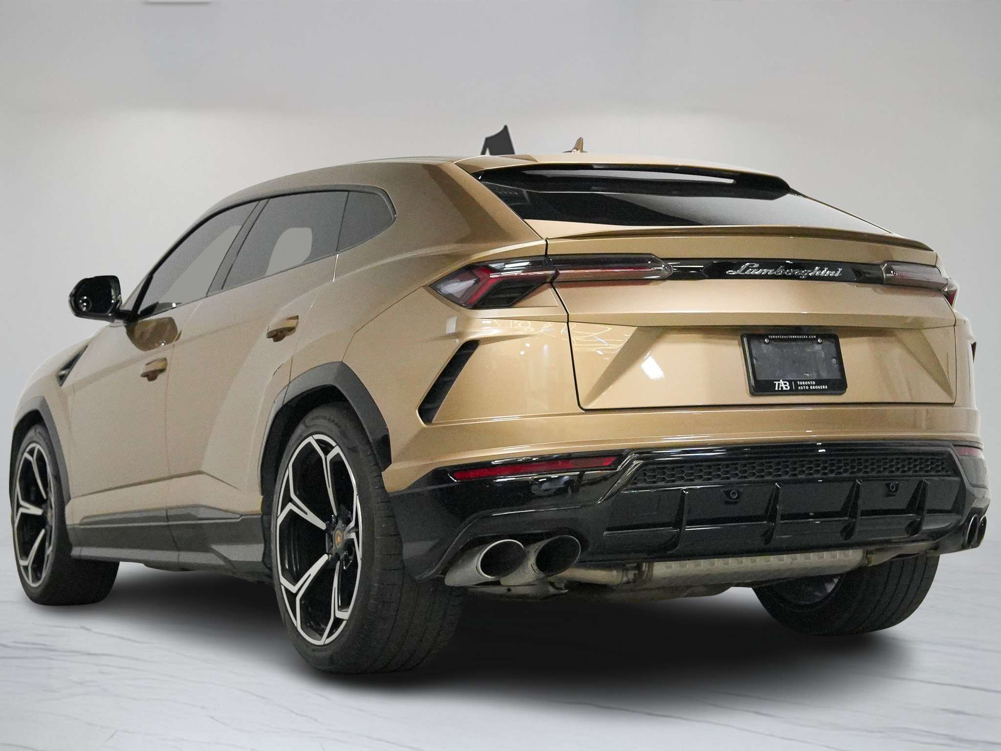 used 2022 Lamborghini Urus car, priced at $255,900