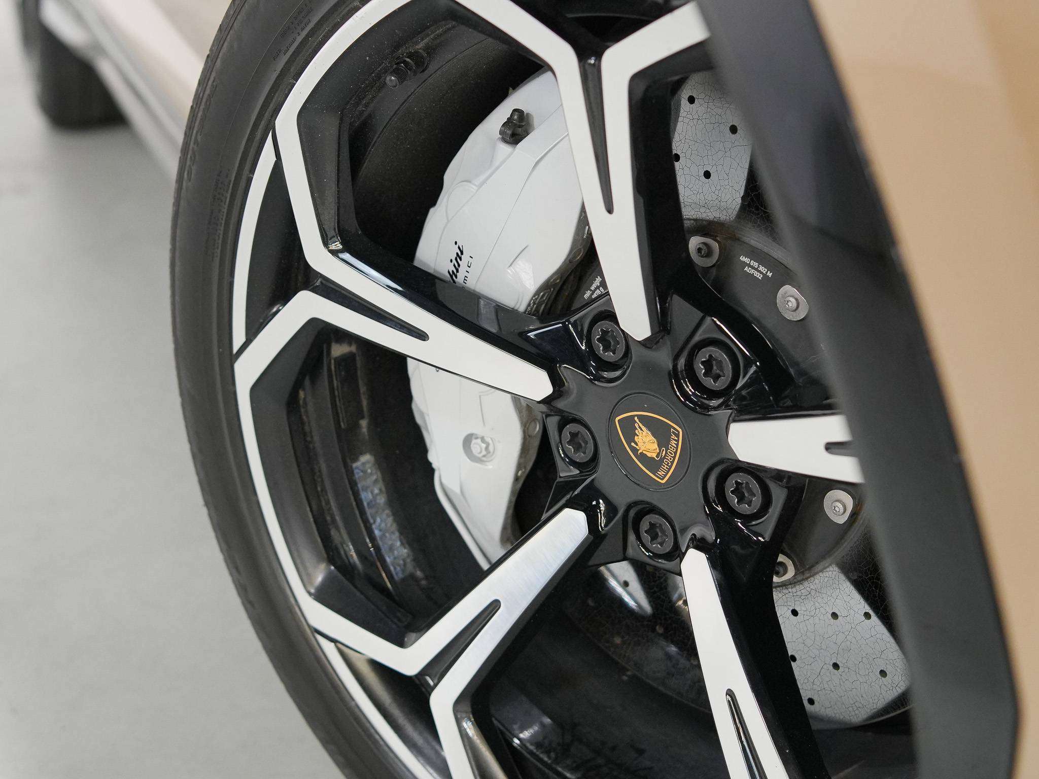 used 2022 Lamborghini Urus car, priced at $255,900