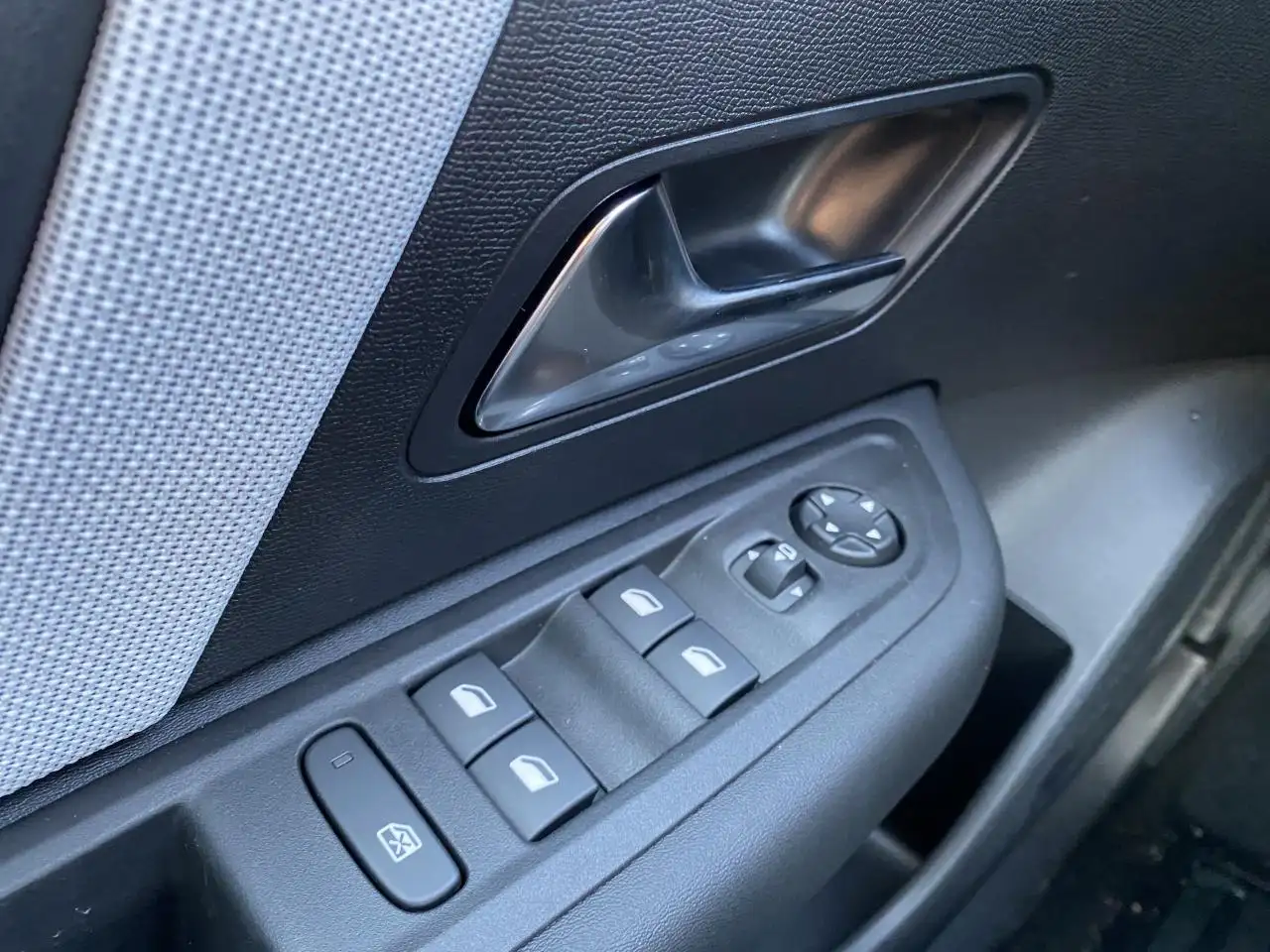 Citroen C4 Berline — photo 41