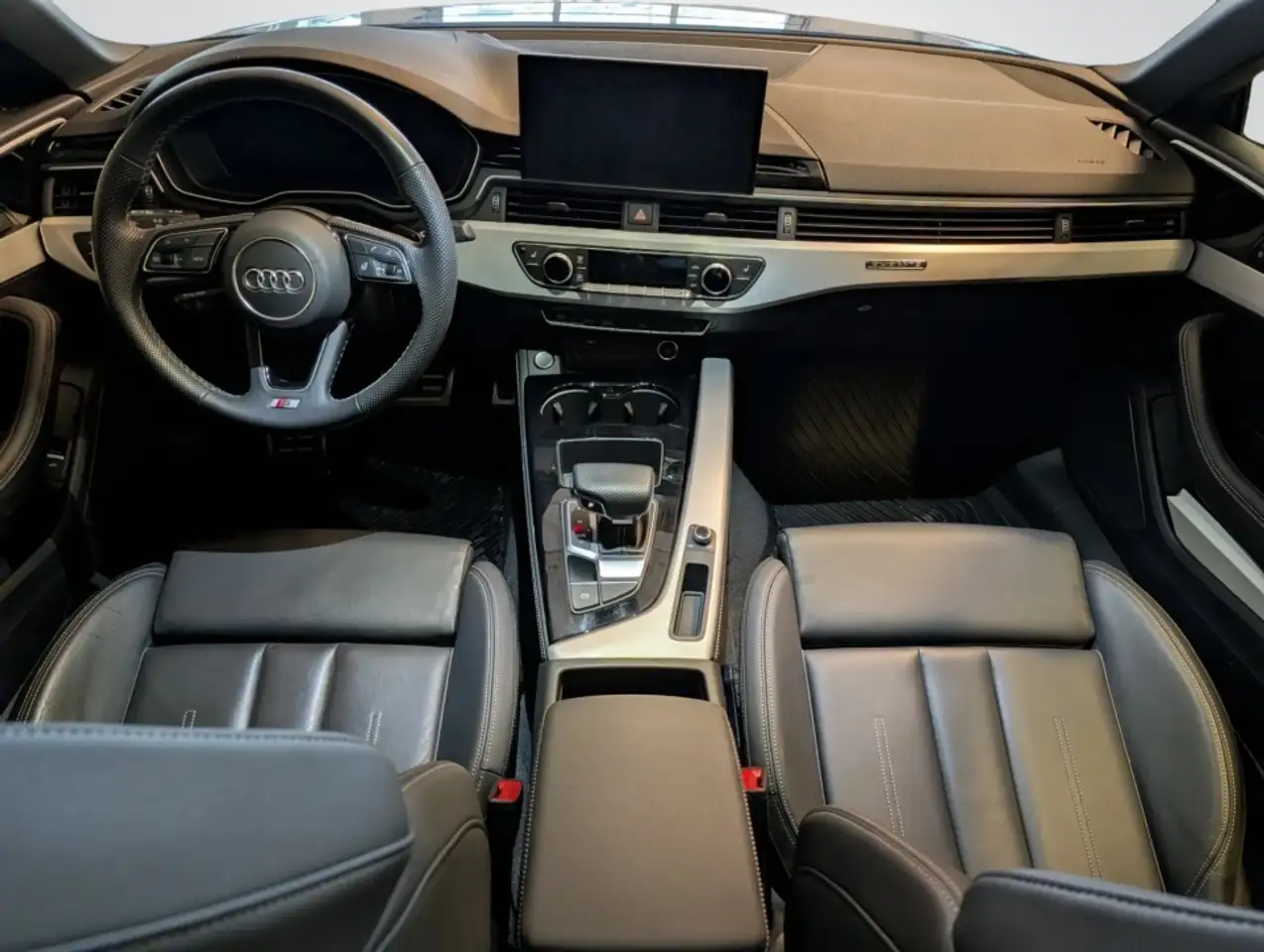 Audi A5 снимка Audi A5