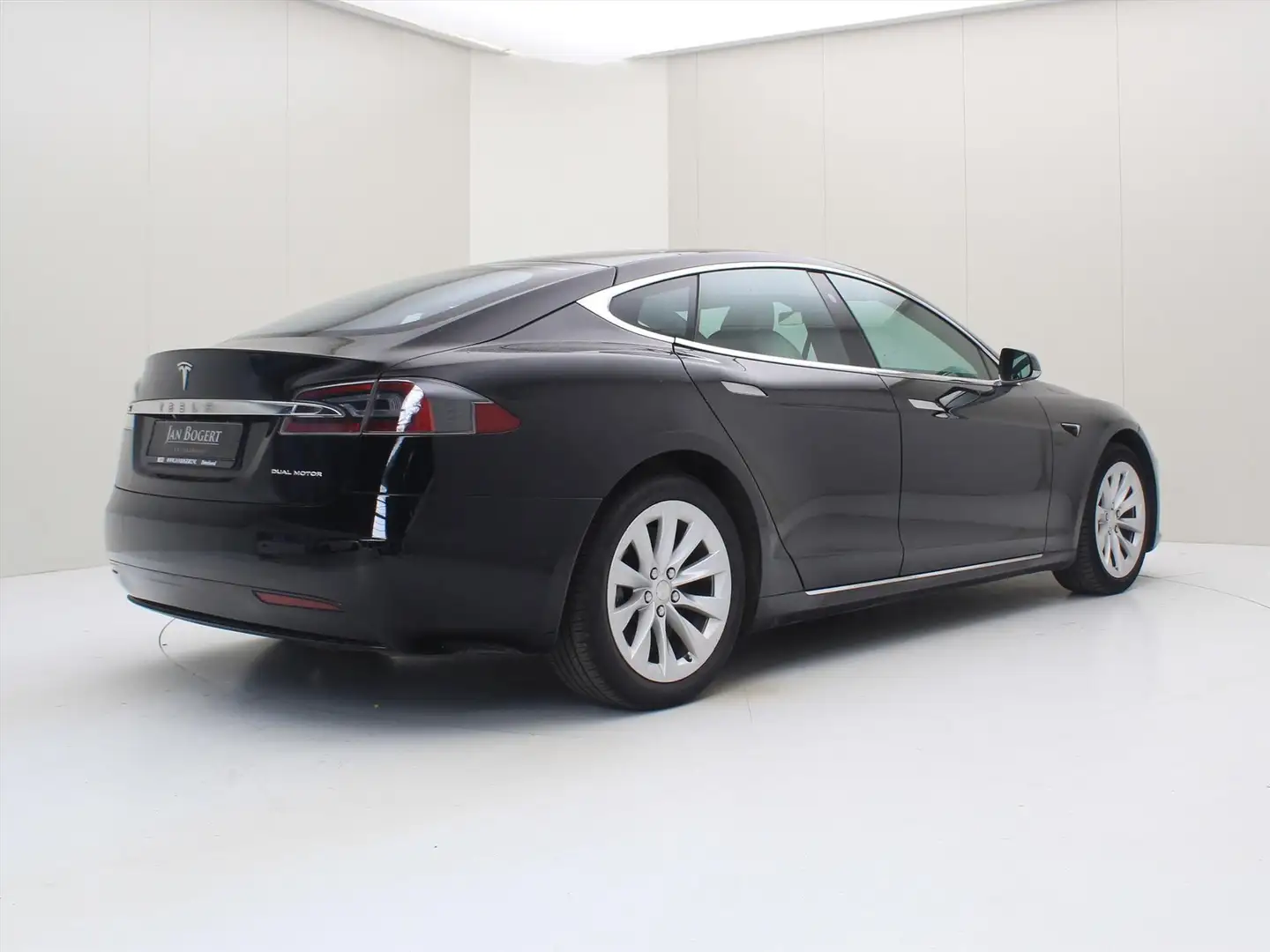 Tesla Model S Long-Range AWD 541pk 100kWh [ WIT LEDER+AUTOPILOT+ Zwart - 2