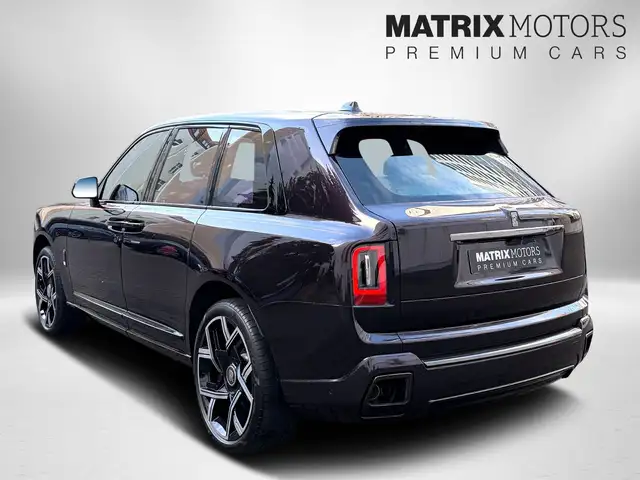 Rolls-Royce Cullinan view 10