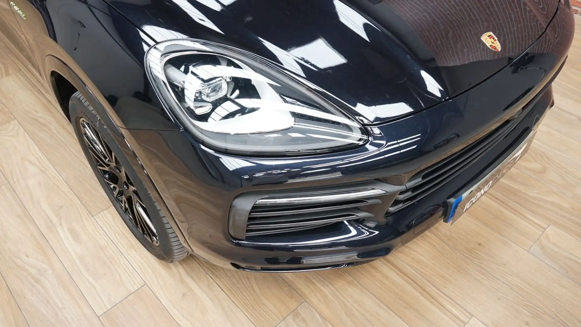 Porsche Cayenne E-Hybrid Noir - 2