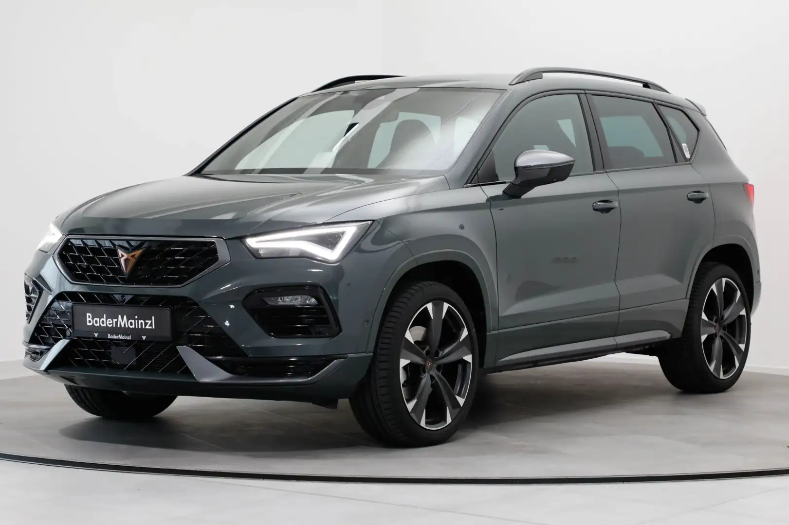 CUPRA Ateca 1.5 TSI DSG AHK SHZ 360° Grün - 2