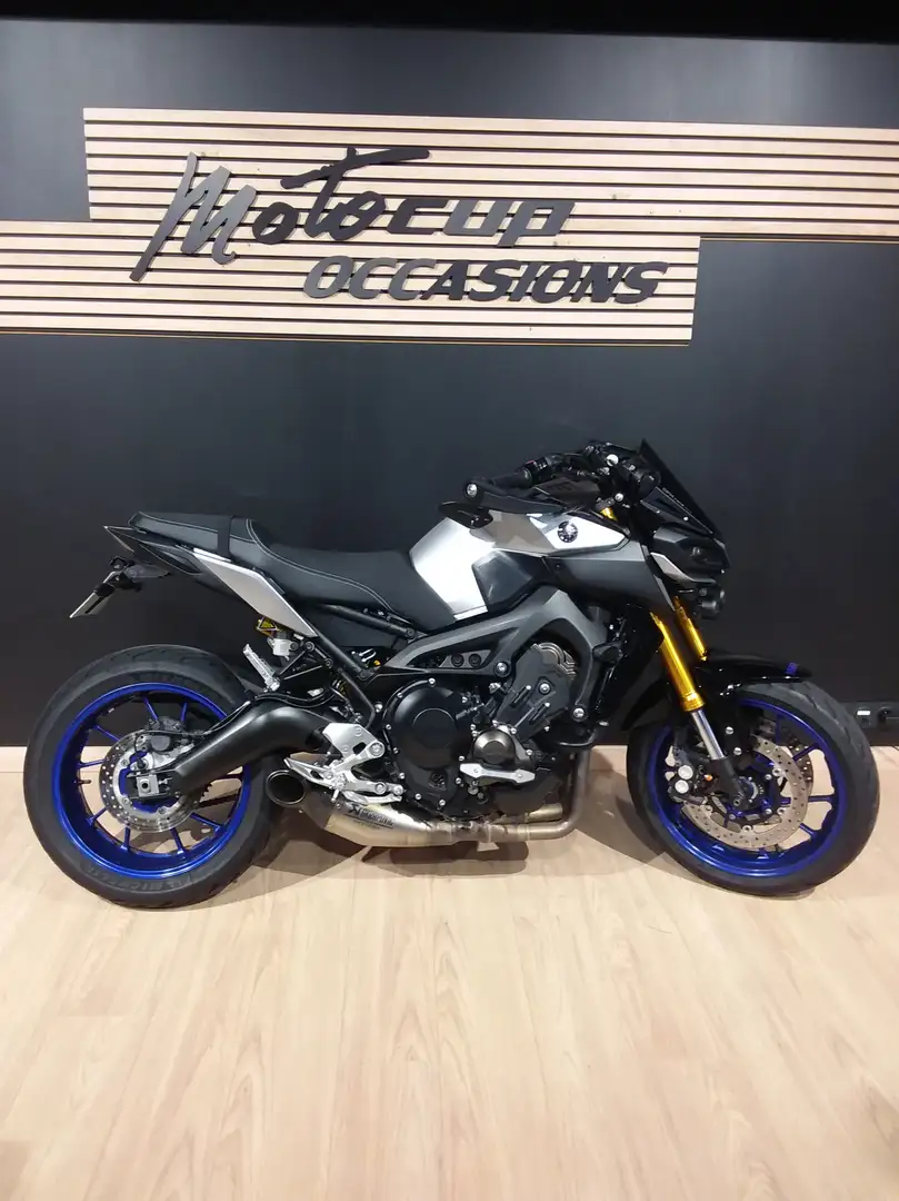 Yamaha MT-09 Nero - 1