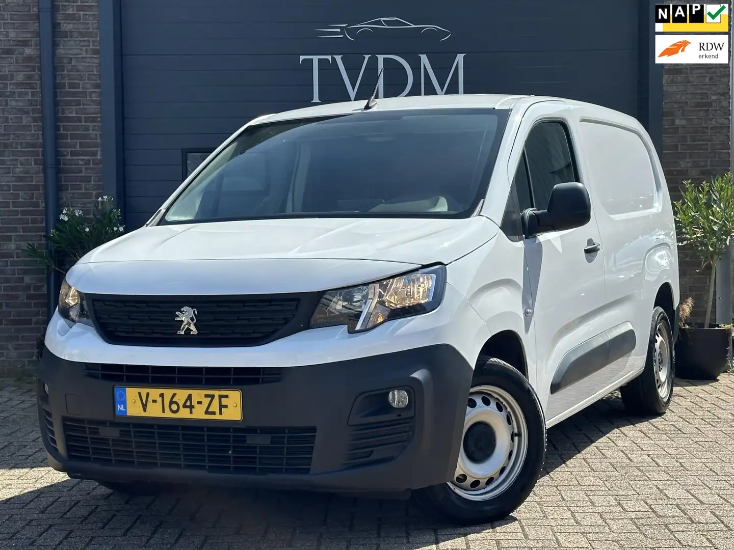 Peugeot Partner 1.5 BlueHDI Premium Long Apple carplay Cruise Airc Wit - 1