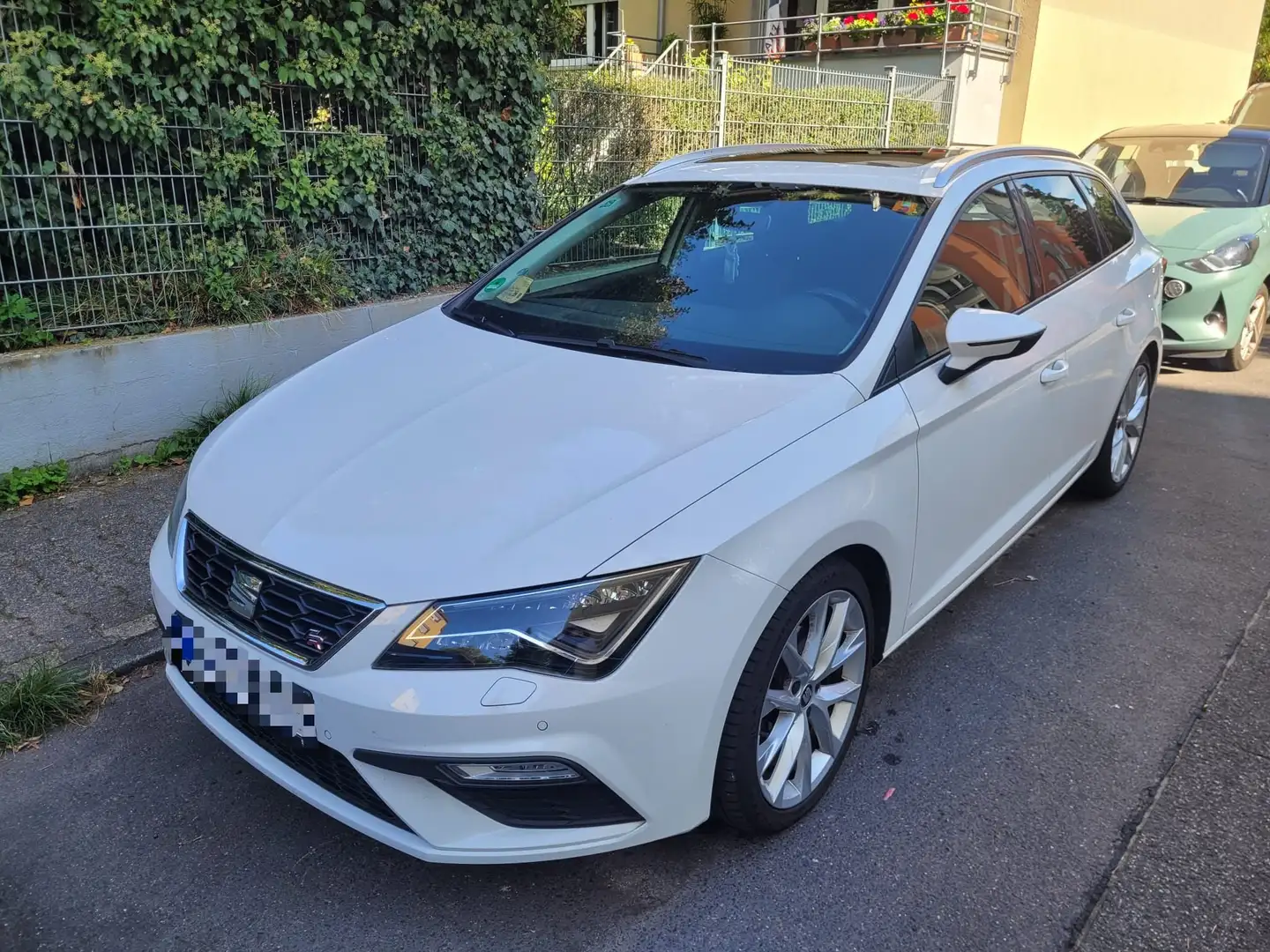 SEAT Leon Leon ST 1.4 TSI ACT Start Weiß - 1