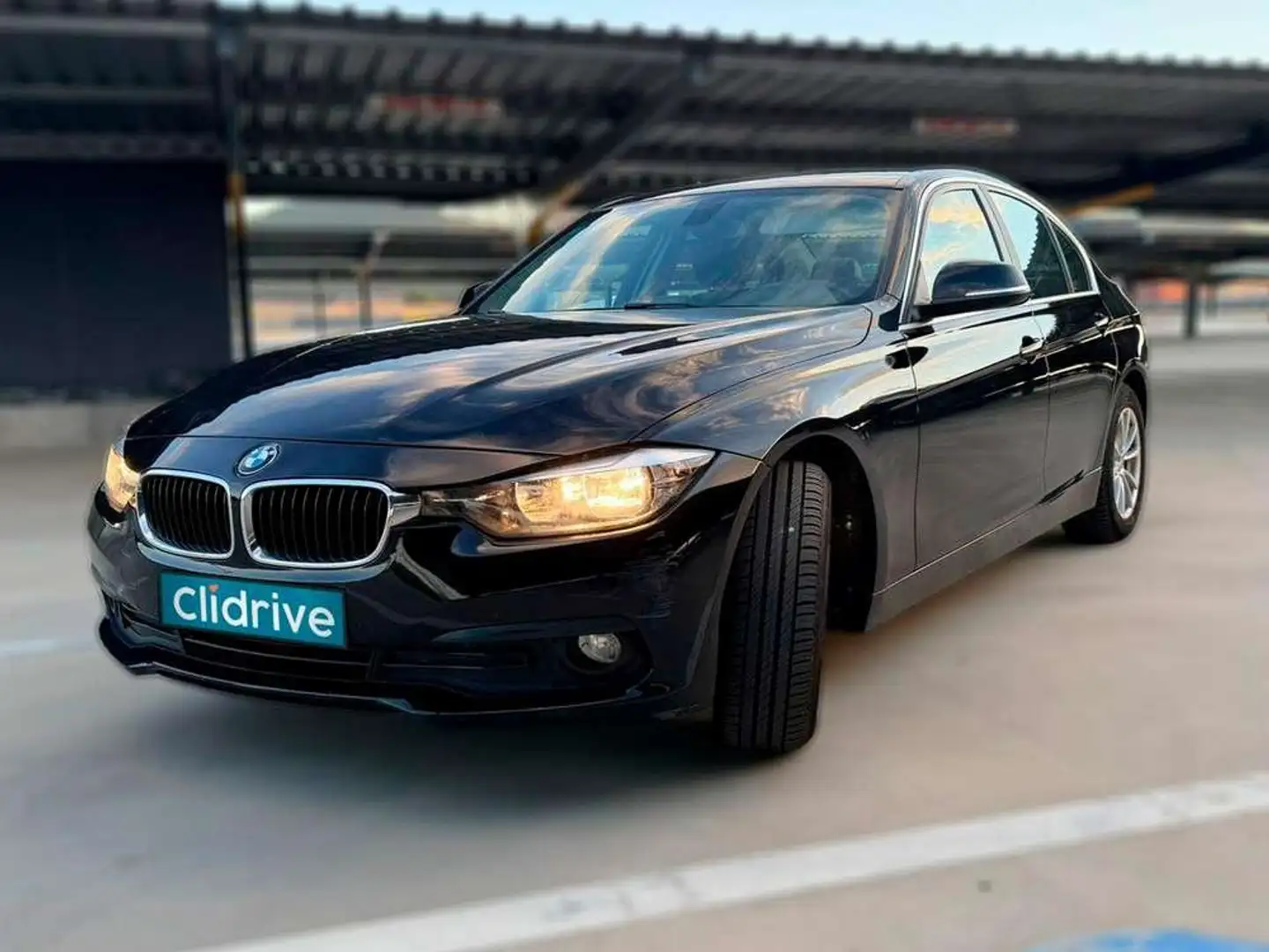 BMW 318 318dA Business Negro - 2