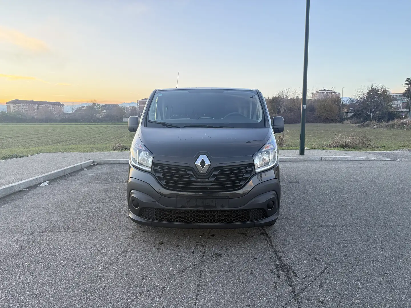 Renault Trafic 1.6 cdti professional 6 posti passo Lungo euro 6 - 1