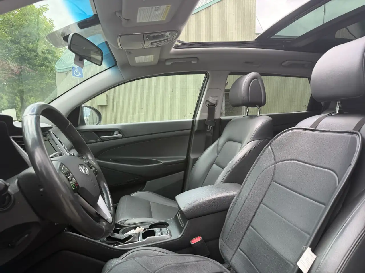Hyundai TUCSON снимка Hyundai TUCSON