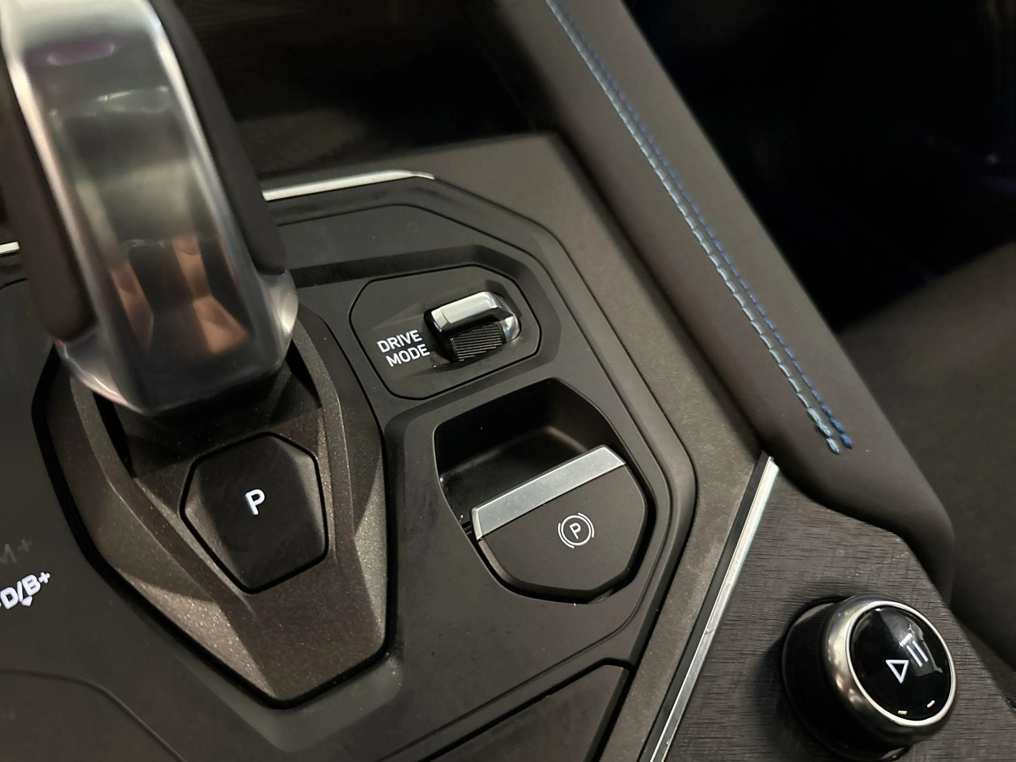 Lynk & Co 01 1.5 PHEV | MY23 | 6,6 KWH | BLACK-PAKKET |TREKHAAK — photo 41