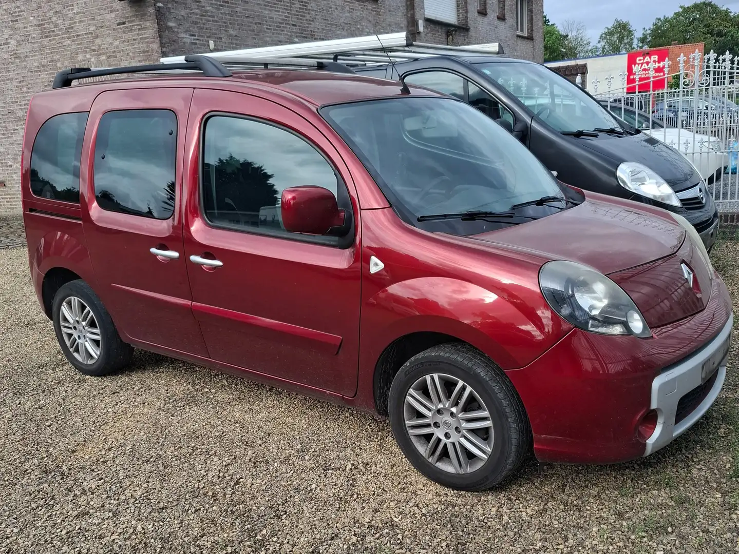 Renault Kangoo Kangoo dCi 90 FAP Expression Brun - 1