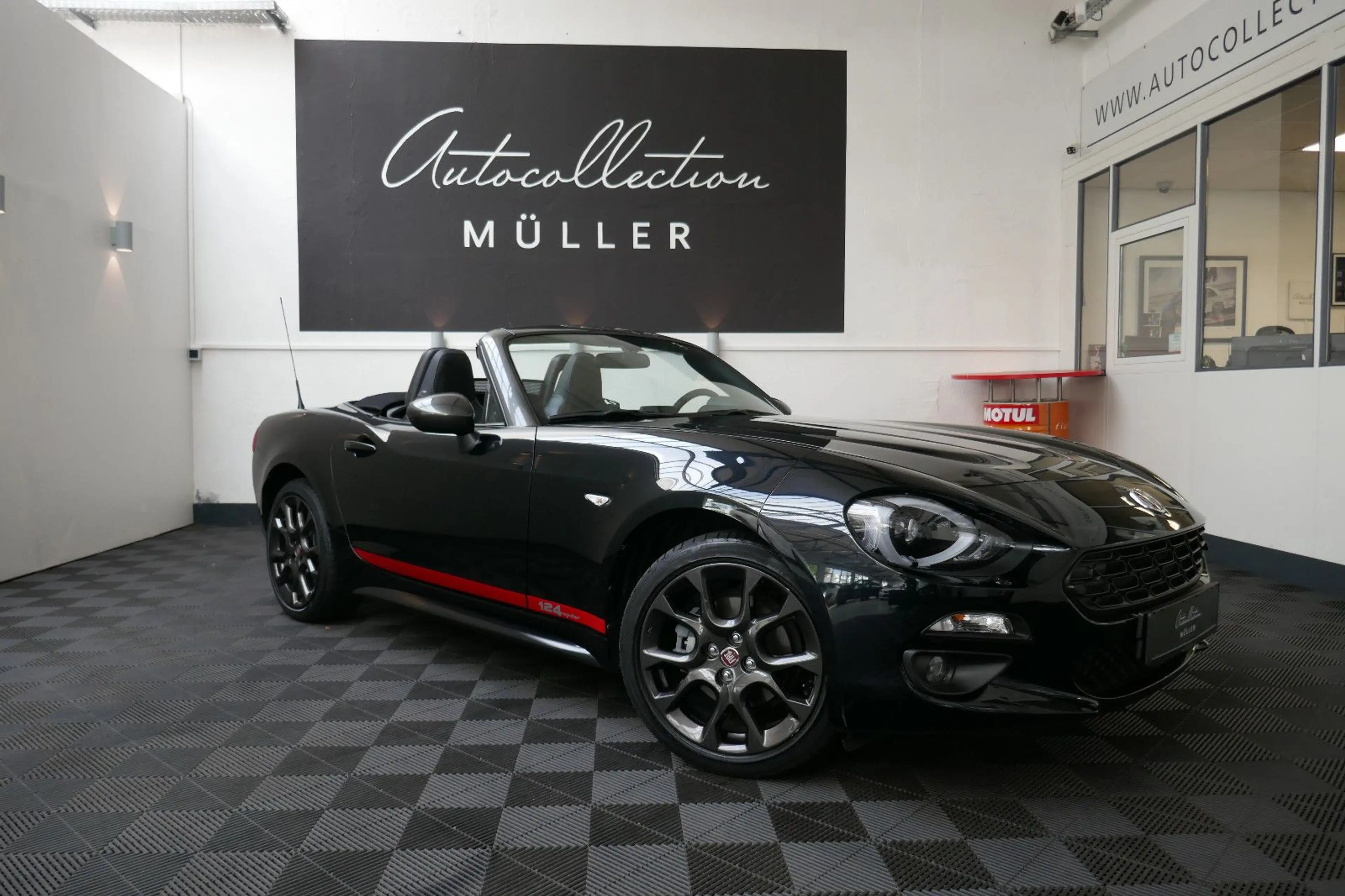 Fiat 124 Spider Lusso S-Design *DAB+*BOSE*LED*KAMERA* — photo 4