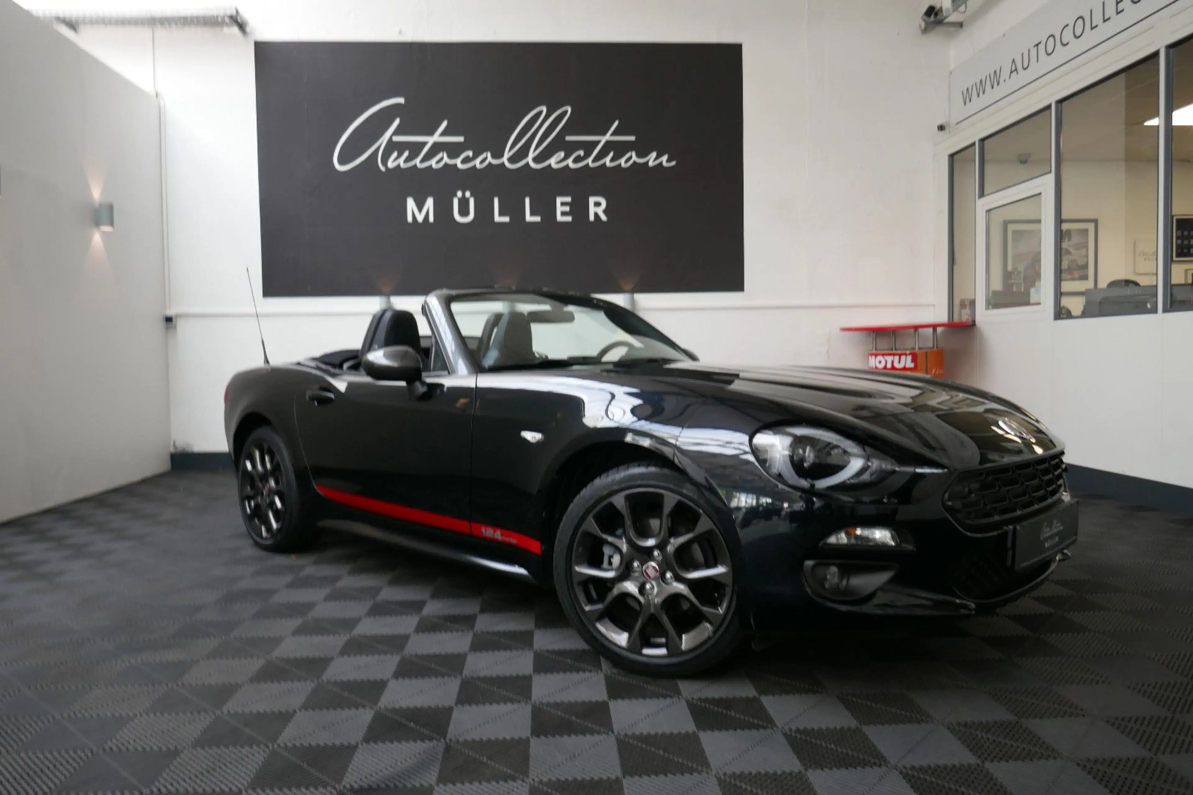 Fiat 124 Spider Lusso S-Design *DAB+*BOSE*LED*KAMERA* — photo 6