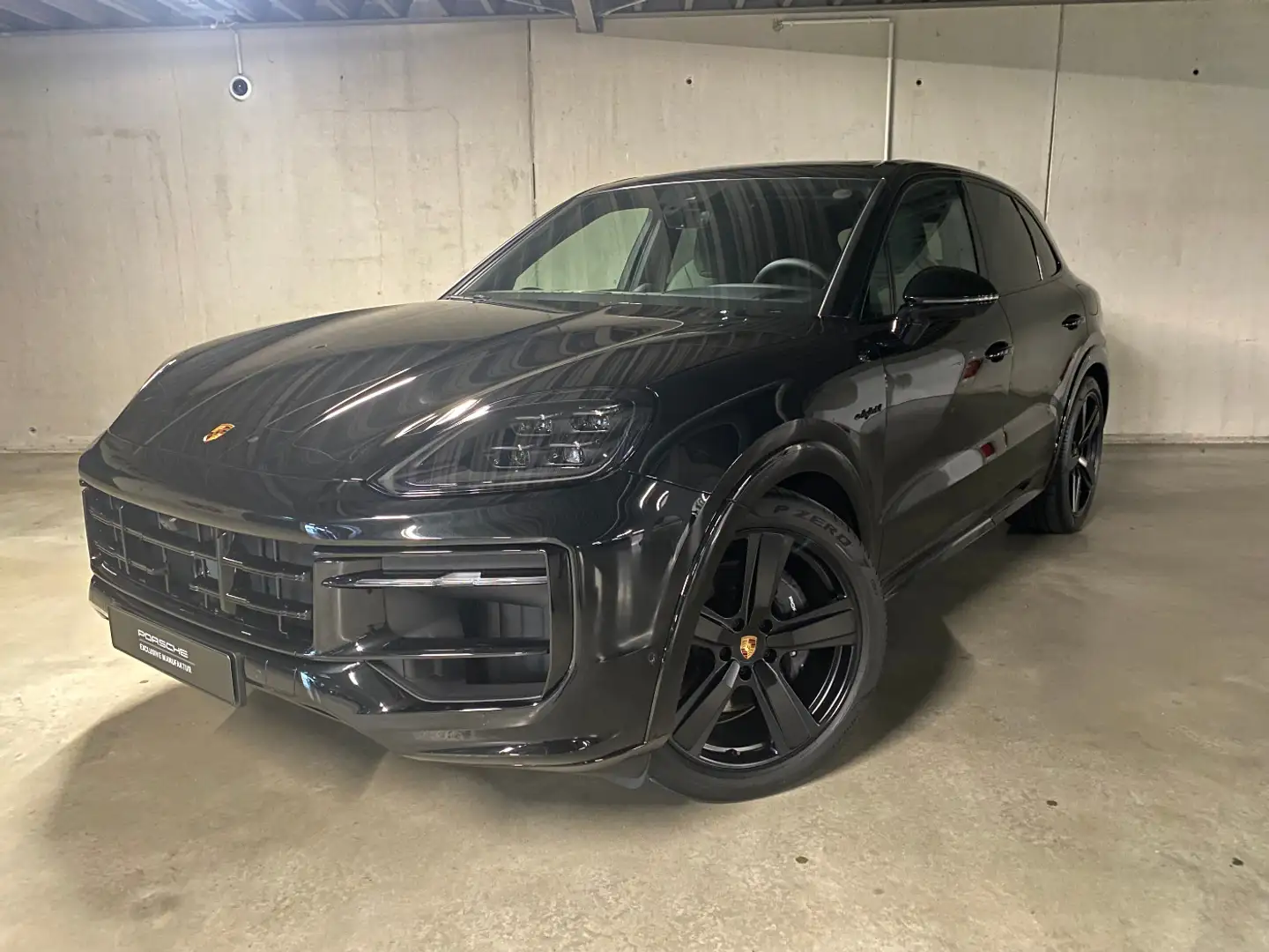 Porsche Cayenne E-Hybrid | Sportabgas | Luftfederung | Schwarz - 2
