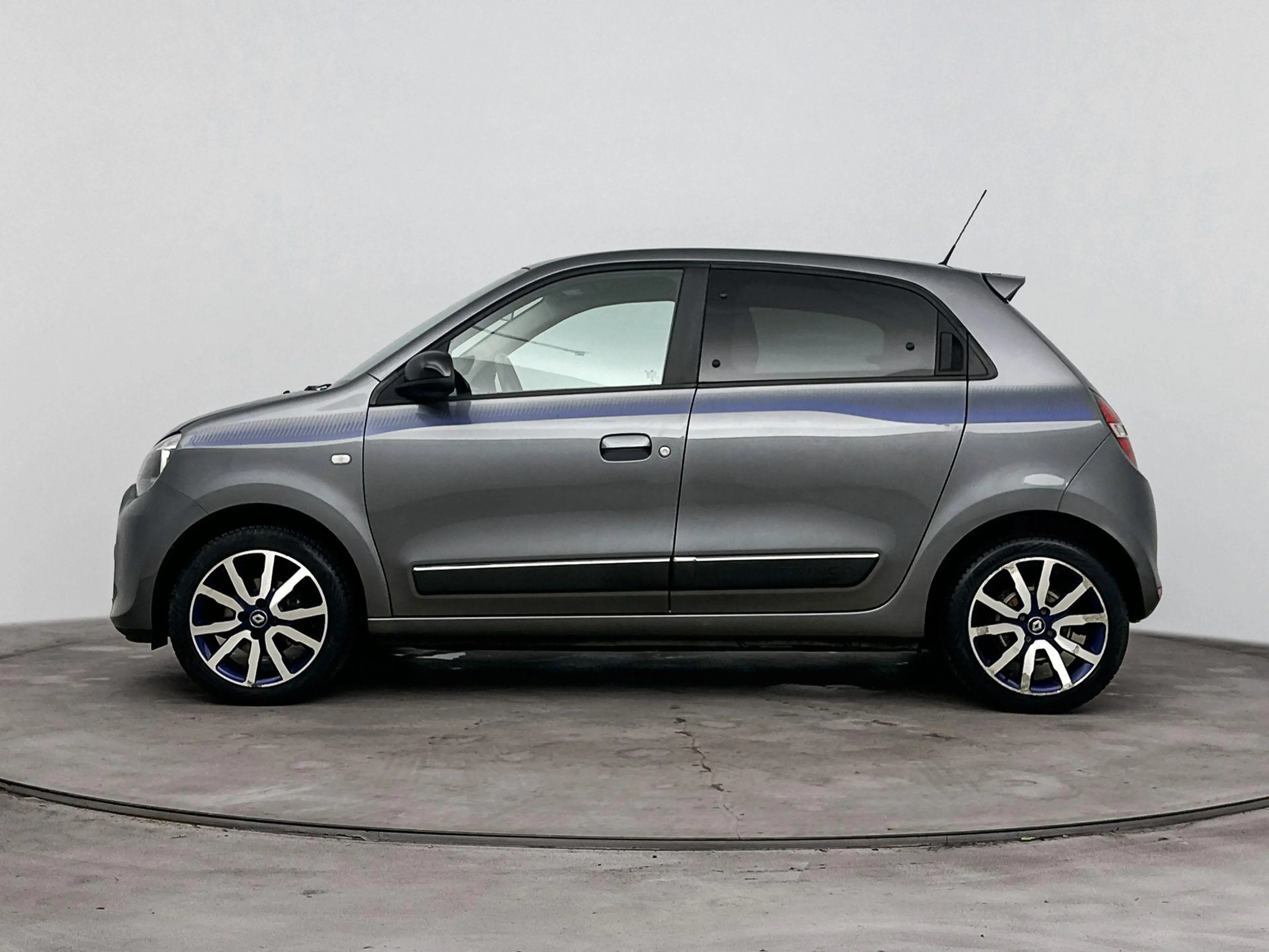 Renault Twingo 1.0 SCe SÉRIE SIGNATURE VIVA | CLIMA | CRUISE | EL — photo 3