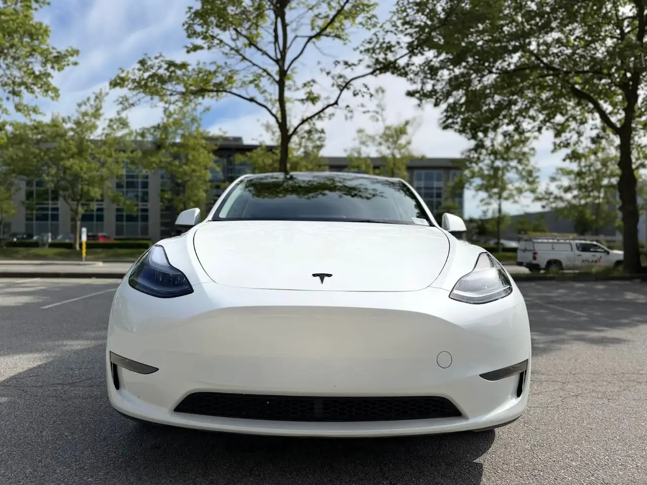 Tesla Model Y снимка Tesla Model Y