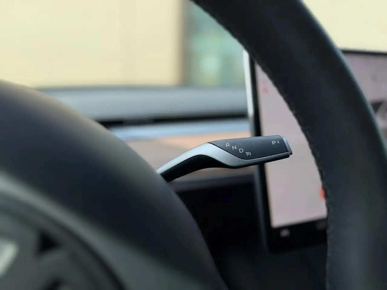 Tesla Model Y снимка Tesla Model Y