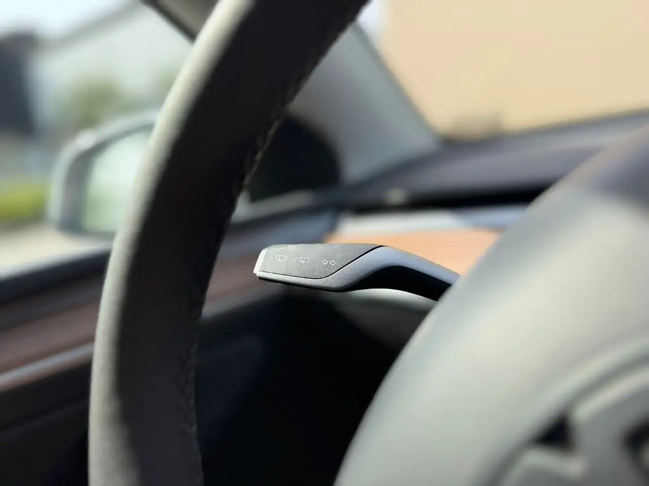 Tesla Model Y снимка Tesla Model Y