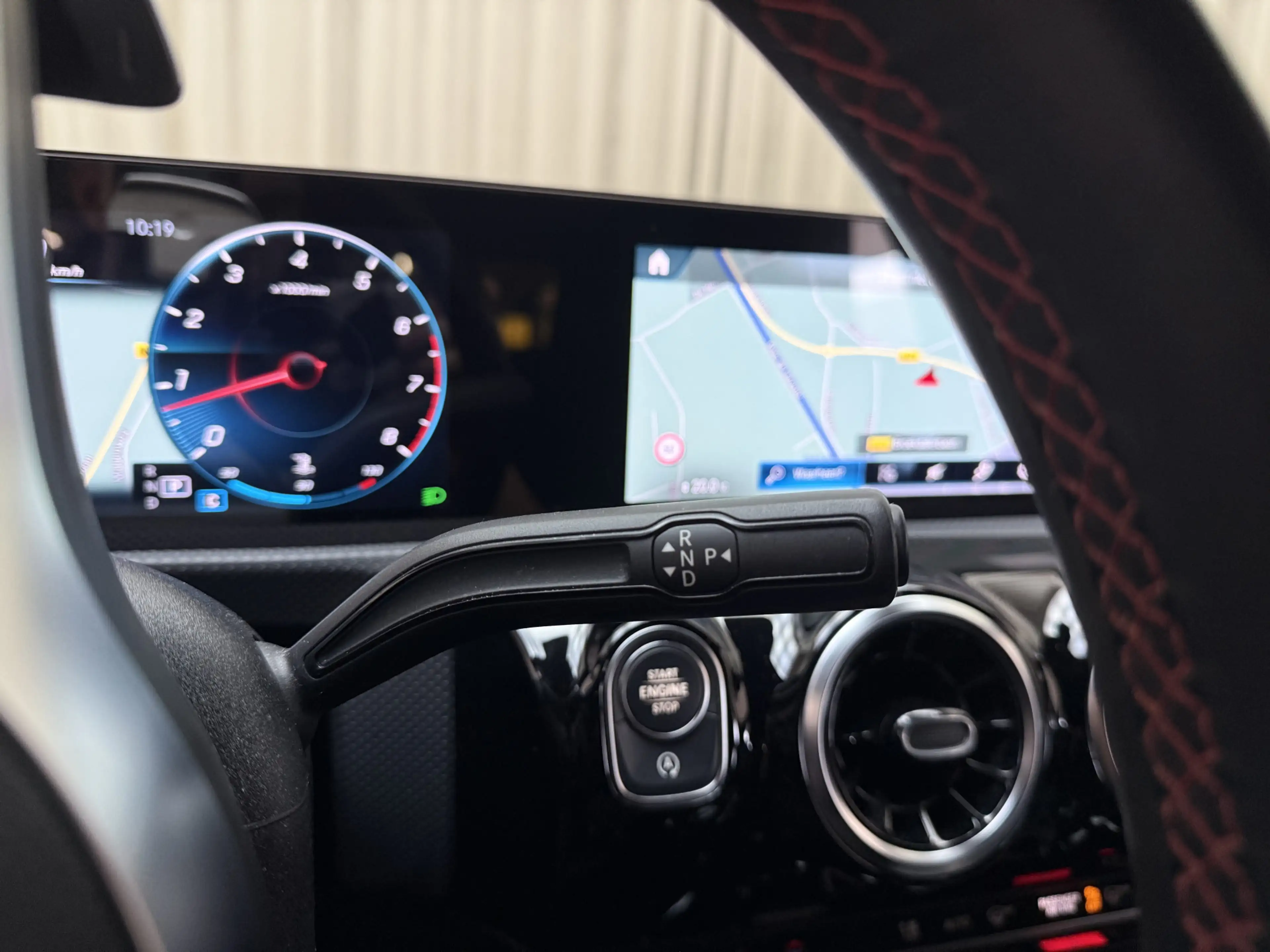 Mercedes-Benz A 250 *AMG* Leder/Alcantara / 225PK / Camera / Full LED — photo 37
