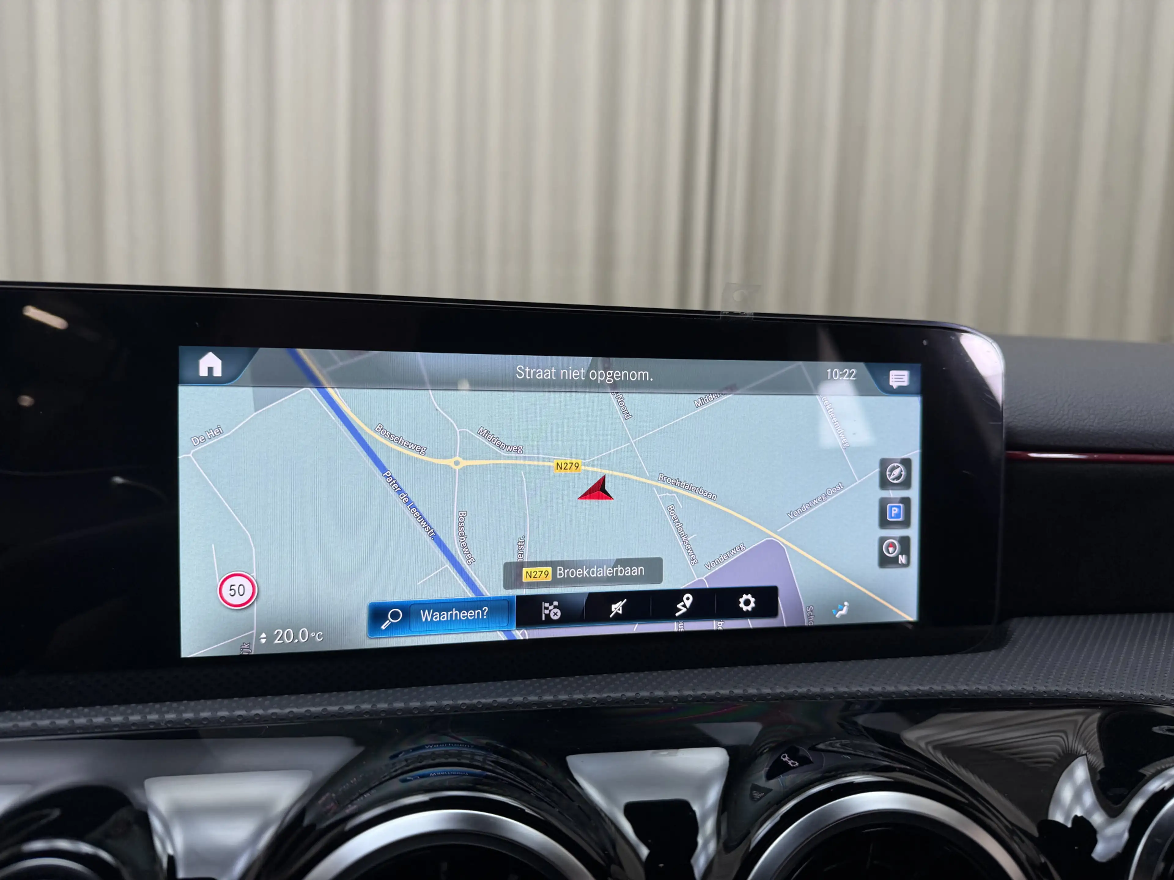 Mercedes-Benz A 250 *AMG* Leder/Alcantara / 225PK / Camera / Full LED — photo 11