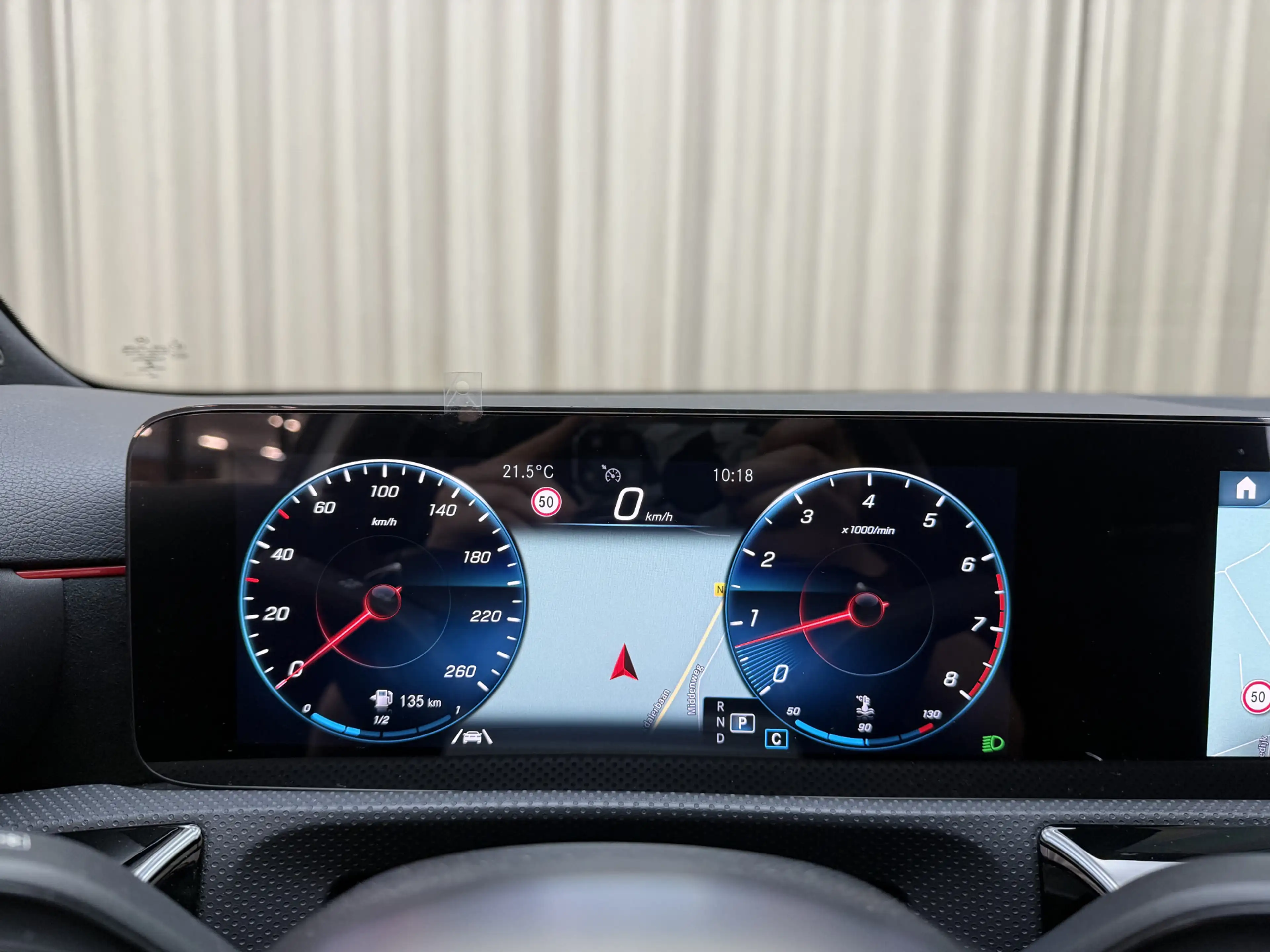 Mercedes-Benz A 250 *AMG* Leder/Alcantara / 225PK / Camera / Full LED — photo 39