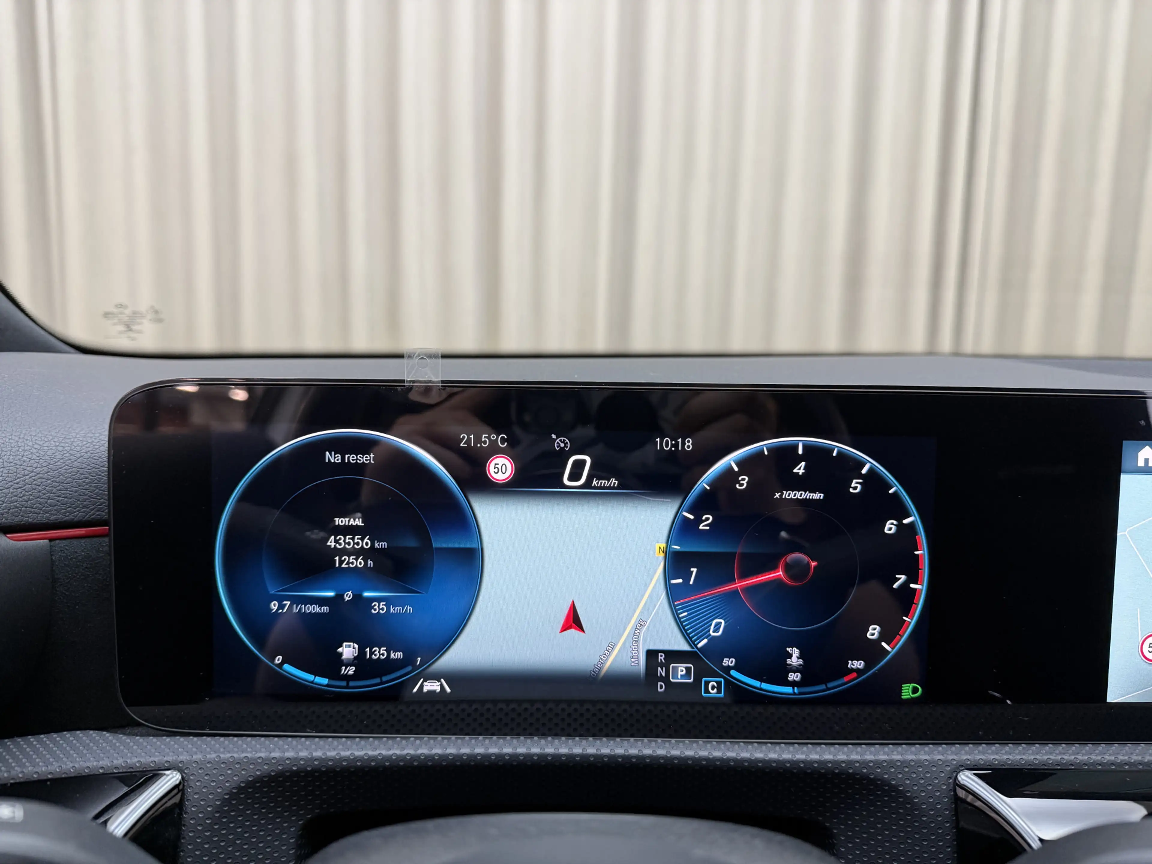 Mercedes-Benz A 250 *AMG* Leder/Alcantara / 225PK / Camera / Full LED — photo 31