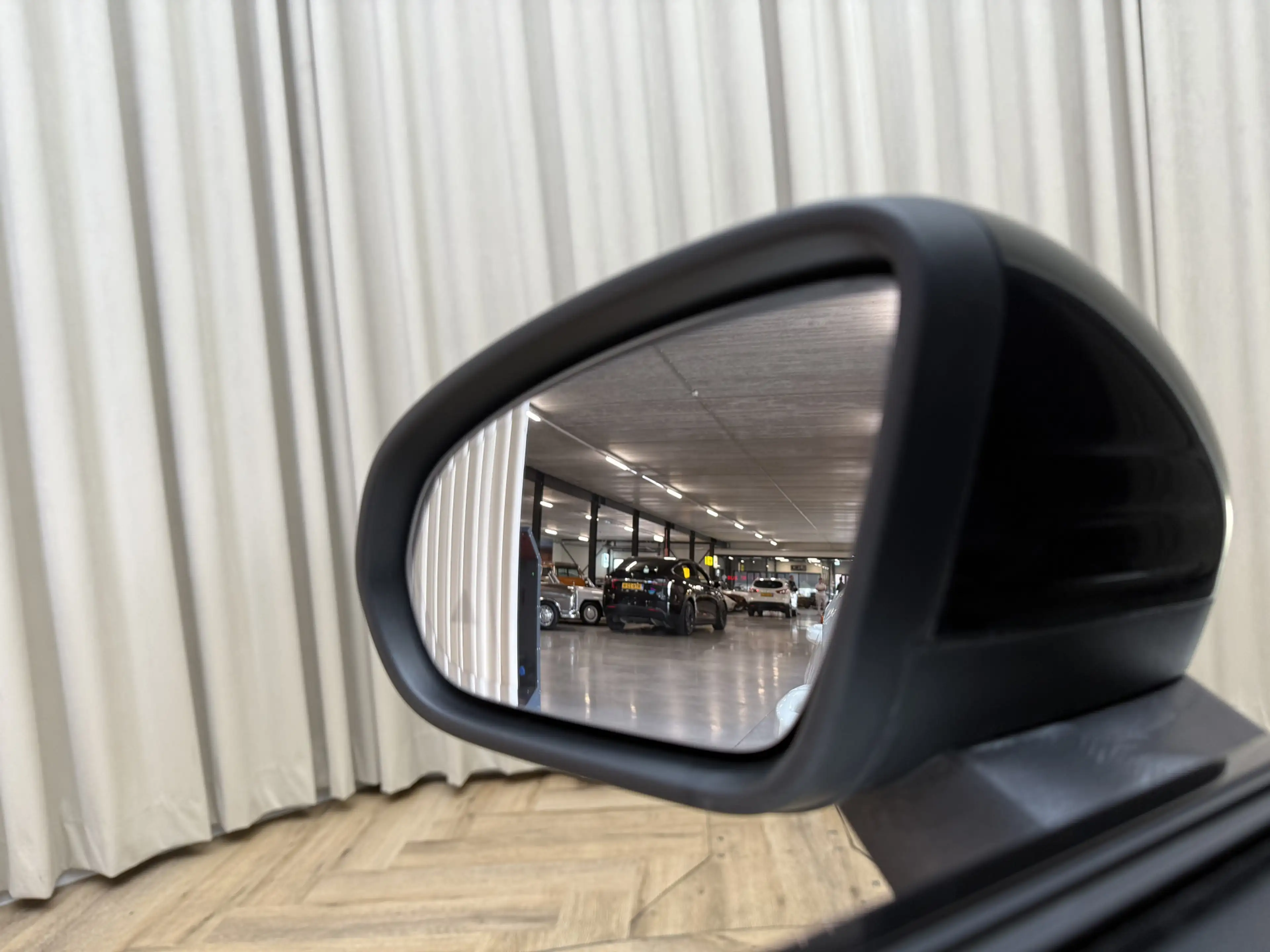 Mercedes-Benz A 250 *AMG* Leder/Alcantara / 225PK / Camera / Full LED — photo 38