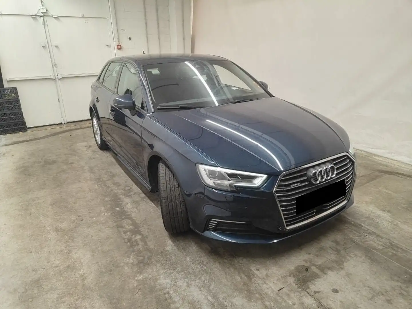 Audi A3 Sportback 40 e-tron S tronic Blau - 2