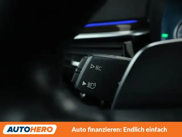 BMW 5 Series view 30