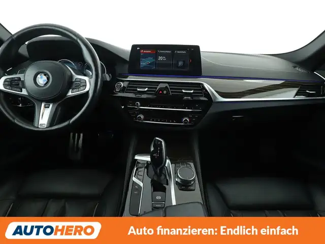 BMW 5 Series view 12