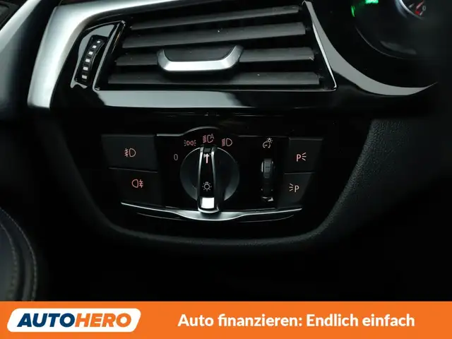 BMW 5 Series view 28